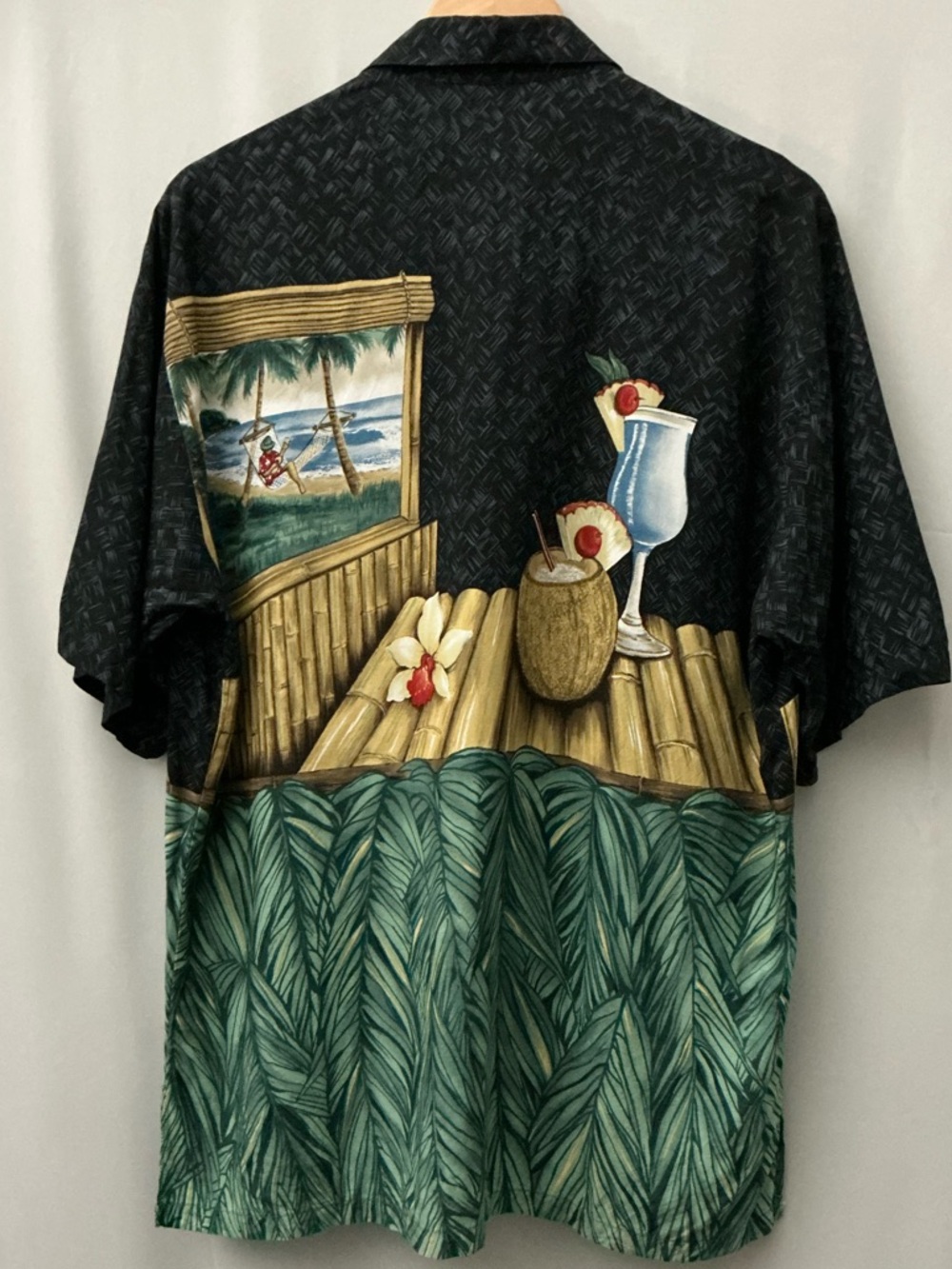 Tori Richard Men's Hawaiian Shirt Size L